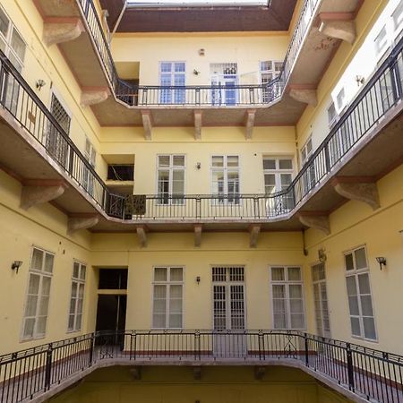 Luxury Lisbeth Apartman Budapest بودابست المظهر الخارجي الصورة