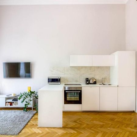 Luxury Lisbeth Apartman Budapest بودابست المظهر الخارجي الصورة