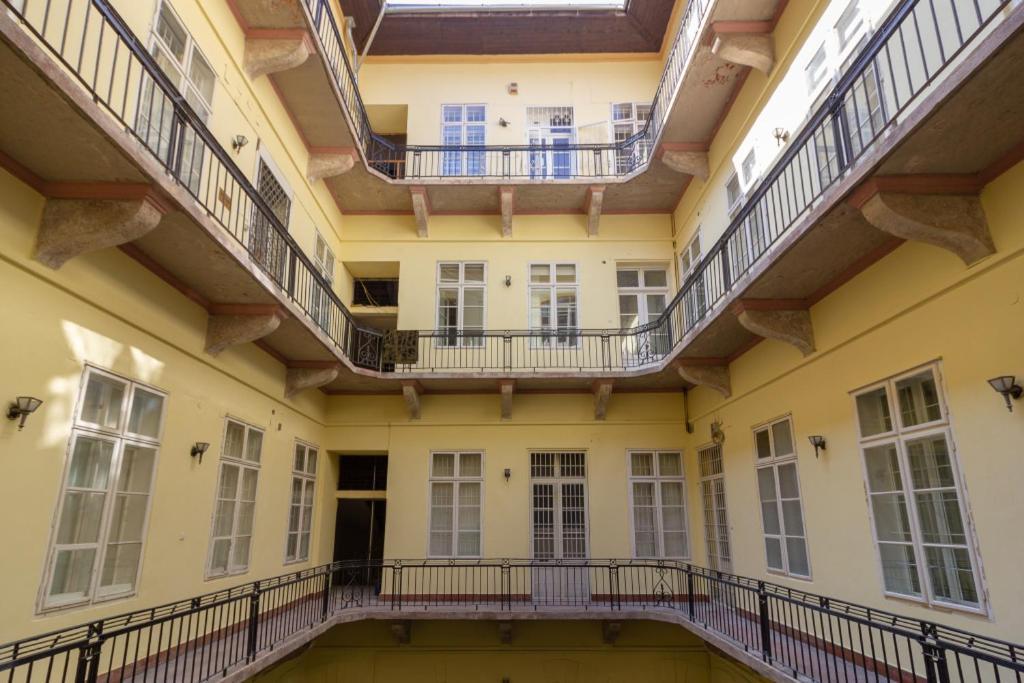 Luxury Lisbeth Apartman Budapest بودابست المظهر الخارجي الصورة